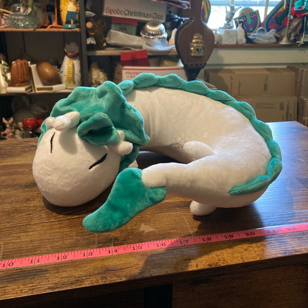 Anime neck pillow/white dragon